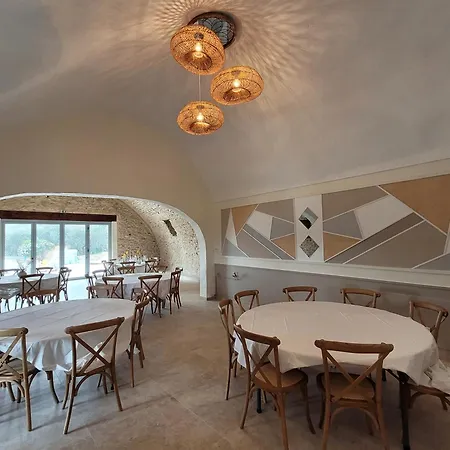 Les Grandes Mollieres 3*