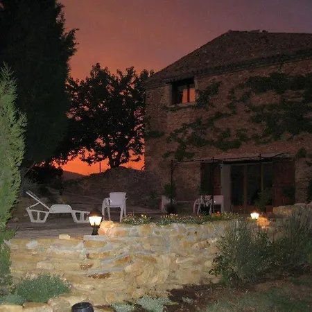 Les Grandes Mollieres Bed & Breakfast