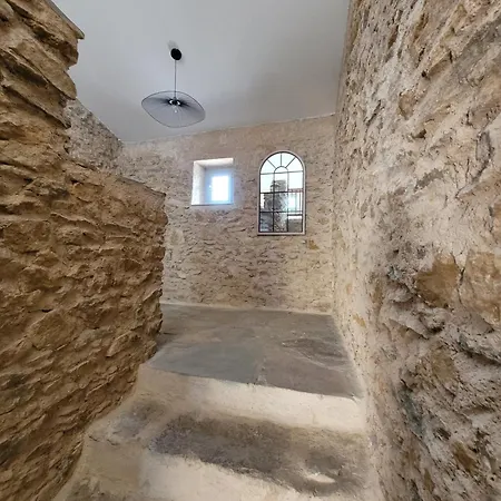 Bed & Breakfast Les Grandes Mollieres 3*